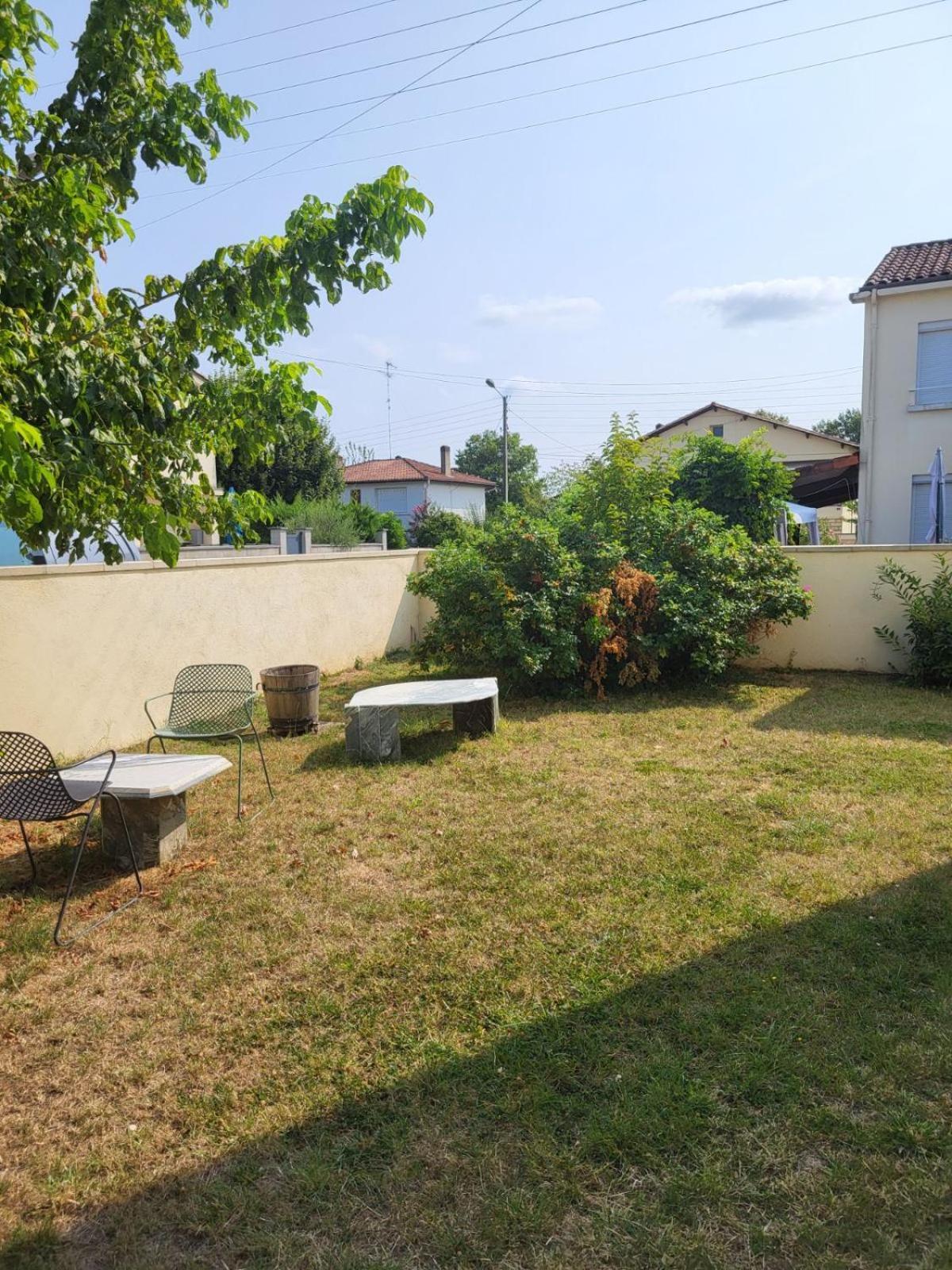 Maison Cosy - 4 Chambres Doubles Bergerac Exteriér fotografie